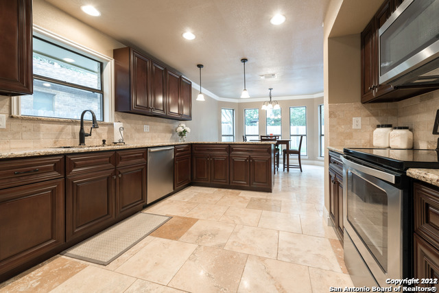 Image 14 of 25 For 14810 Fabius