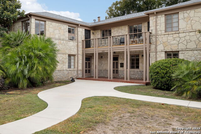 Details for 515 Olmos Dr E 2, Olmos Park, TX 78212