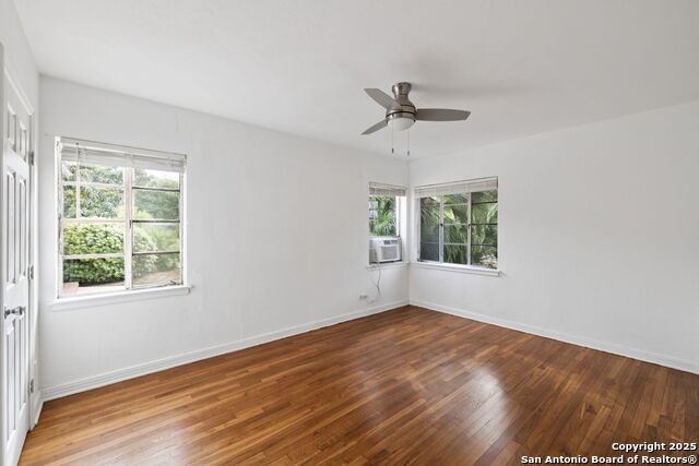 Image 17 of 25 For 515 Olmos Dr E 2