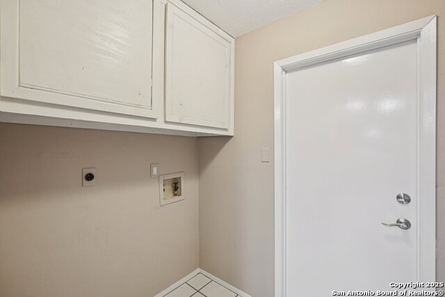 Listing photo id 13 for 5327 Timber Glade