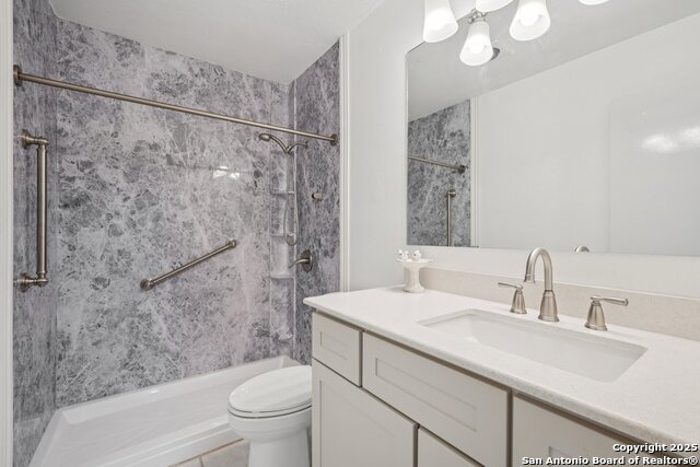 Listing photo id 16 for 5327 Timber Glade