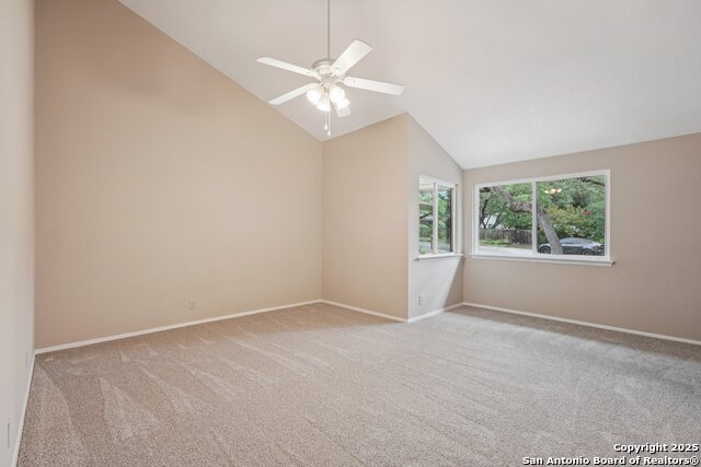 Listing photo id 22 for 5327 Timber Glade