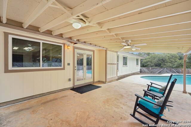 Listing photo id 26 for 5327 Timber Glade