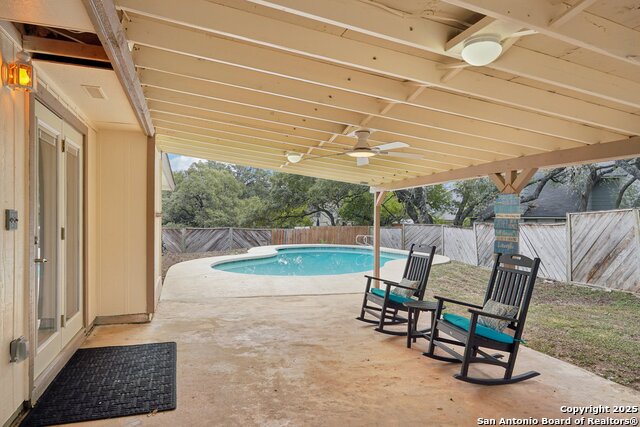 Listing photo id 27 for 5327 Timber Glade