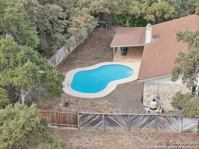 Listing photo id 36 for 5327 Timber Glade