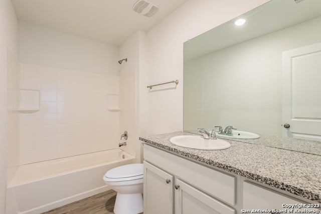 Image 10 of 16 For 8835 Barrow Path