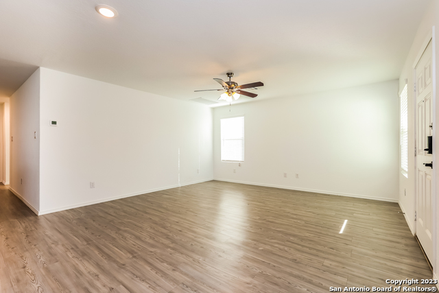 Image 4 of 16 For 8835 Barrow Path