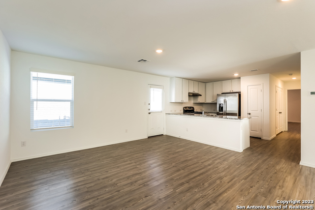 Image 5 of 16 For 8835 Barrow Path