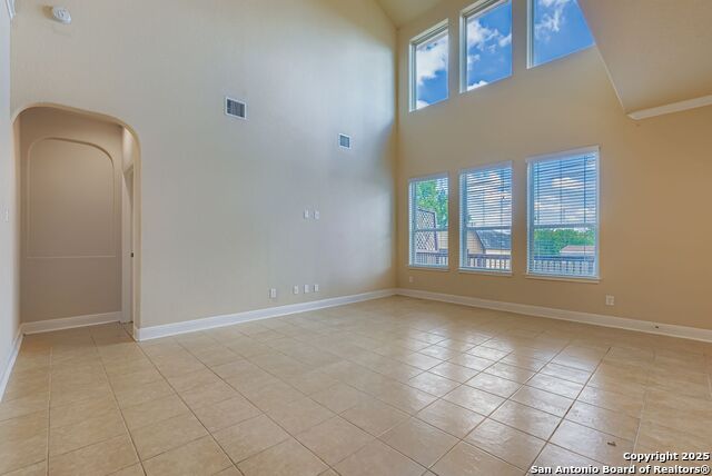 Image 5 of 31 For 220 Heavenly View