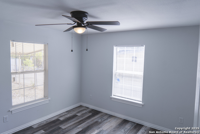 Image 19 of 24 For 1426 Logwood Ave