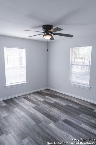 Image 21 of 24 For 1426 Logwood Ave