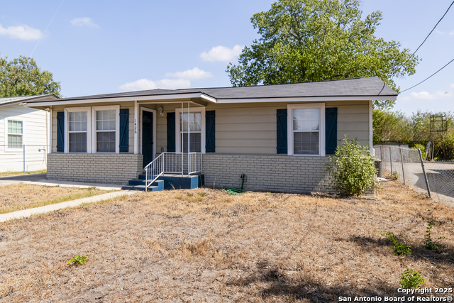 Image 22 of 24 For 1426 Logwood Ave