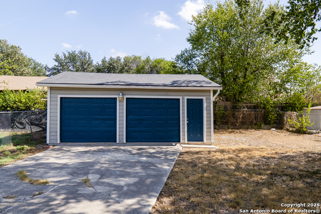 Image 23 of 24 For 1426 Logwood Ave