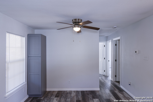 Image 9 of 24 For 1426 Logwood Ave