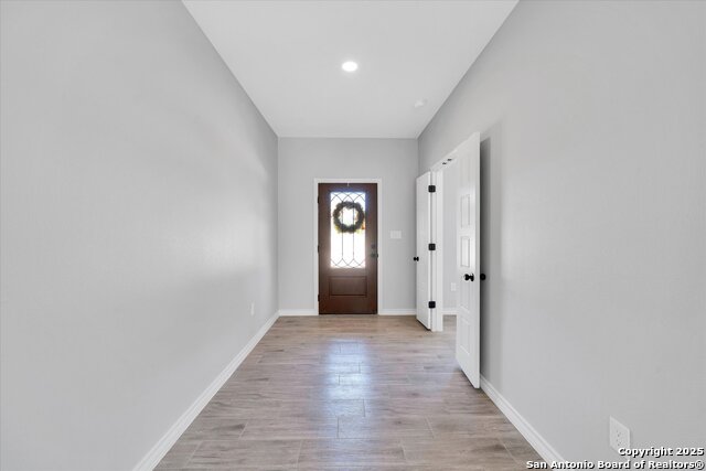 Image 3 of 35 For 506 Cr 6868 E