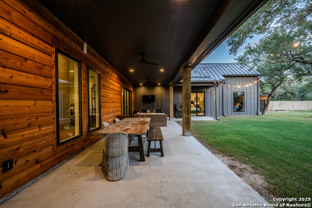 Image 36 of 50 For 47 Antler Dr
