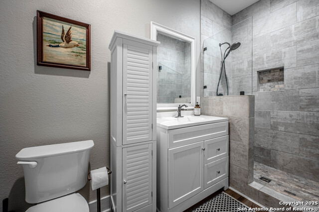 Image 46 of 50 For 47 Antler Dr