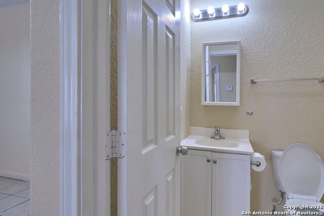 Image 16 of 24 For 10911 Baltic  102