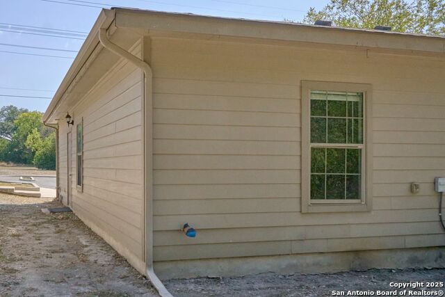 Image 22 of 24 For 10911 Baltic  102