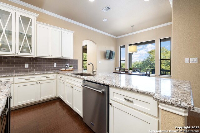 Image 12 of 48 For 110 Longwood