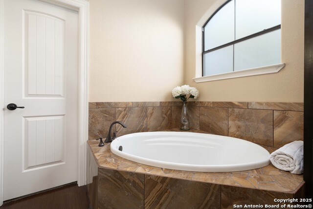 Image 23 of 48 For 110 Longwood