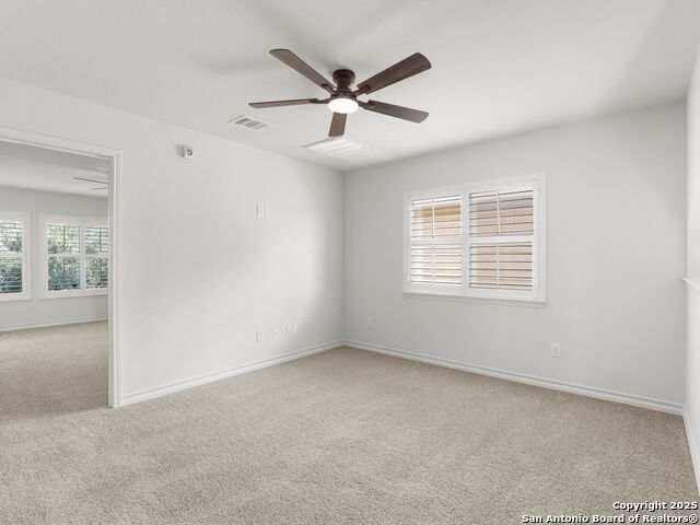 Listing photo id 19 for 4135 Woodbridge Way