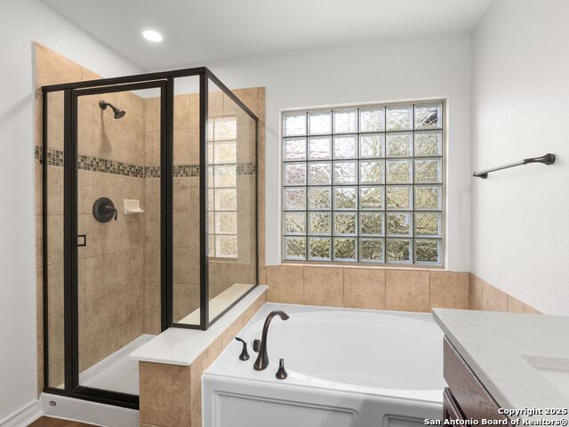 Listing photo id 20 for 4135 Woodbridge Way