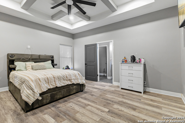 Listing photo id 10 for 3212 Perez  