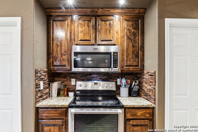 Image 13 of 40 For 7 Briar Court