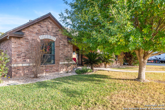 Image 2 of 40 For 7 Briar Court