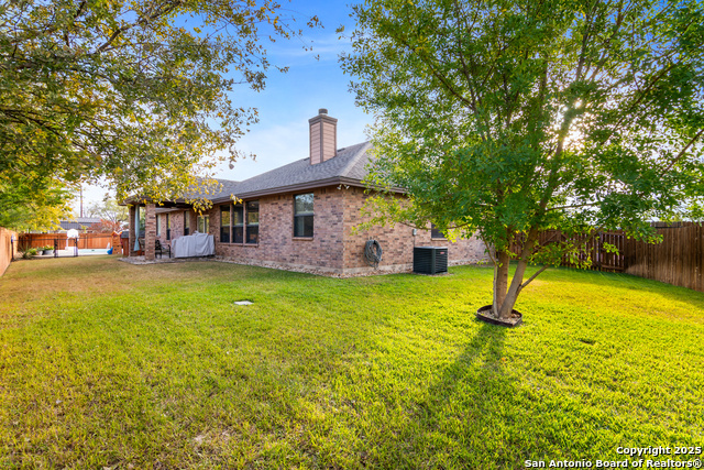 Image 36 of 40 For 7 Briar Court