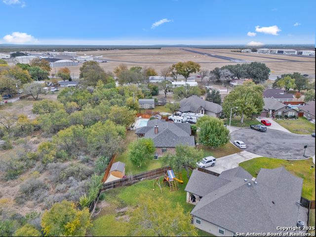 Image 37 of 40 For 7 Briar Court