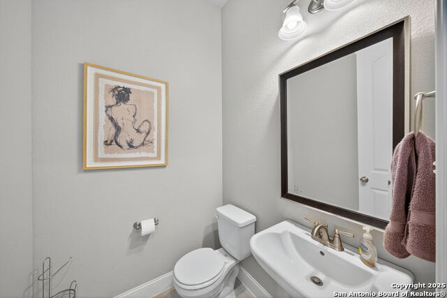 Image 14 of 46 For 5911 Cecilyann