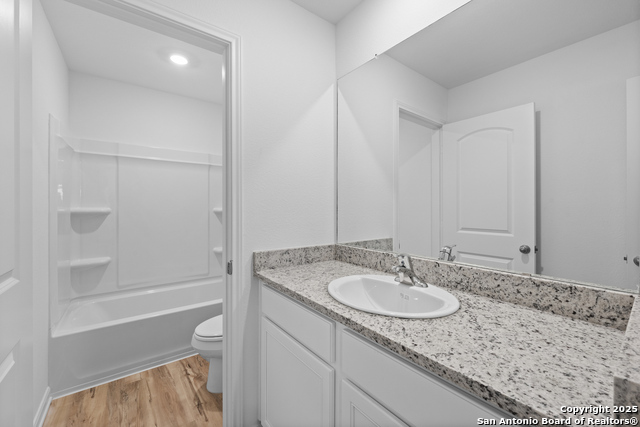 Listing photo id 23 for 4507 Caracara Court