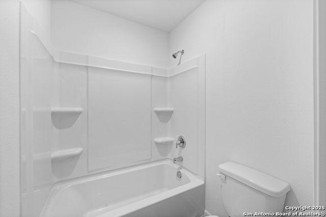 Listing photo id 24 for 4507 Caracara Court