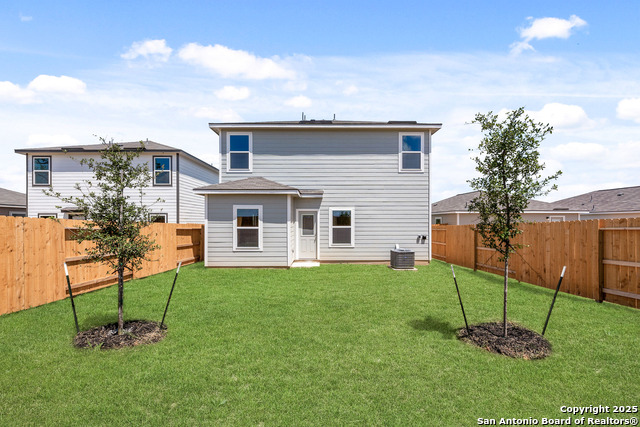 Listing photo id 1 for 4507 Caracara Court