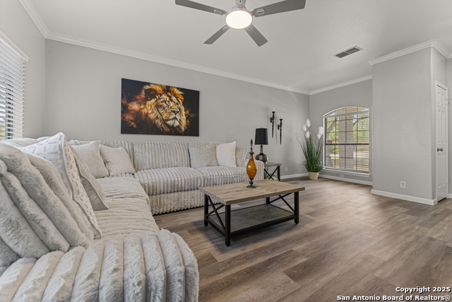 Listing photo id 16 for 14946 Turret Run