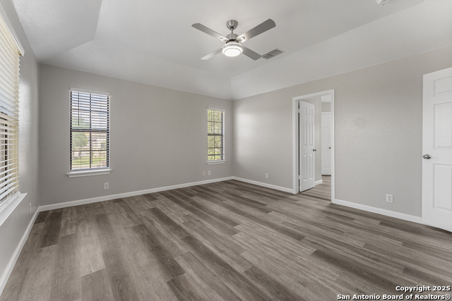 Listing photo id 18 for 14946 Turret Run