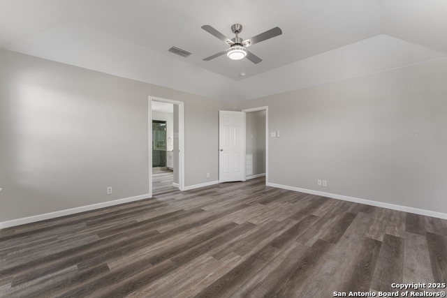 Listing photo id 21 for 14946 Turret Run