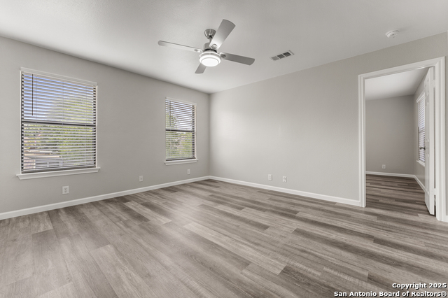 Listing photo id 26 for 14946 Turret Run