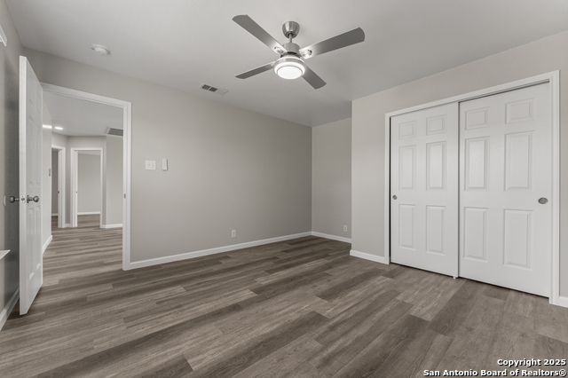 Listing photo id 30 for 14946 Turret Run