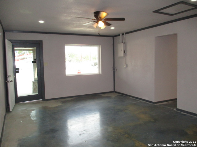 Listing photo id 2 for 10154 Culebra  102