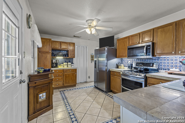 Image 11 of 37 For 8255 April Bnd