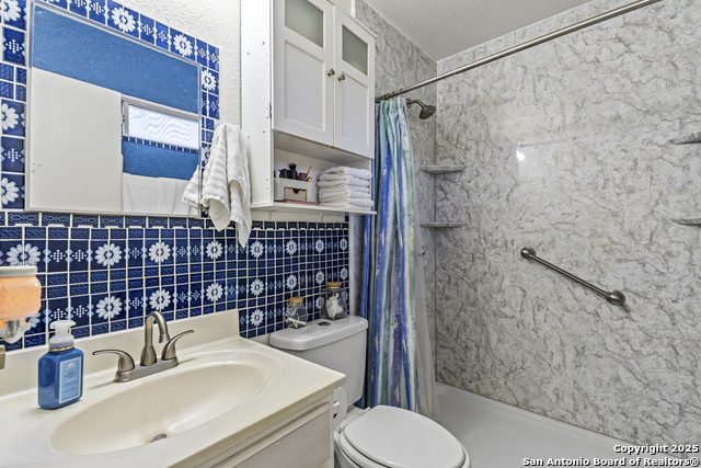 Image 20 of 37 For 8255 April Bnd