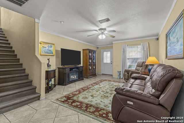 Image 7 of 37 For 8255 April Bnd