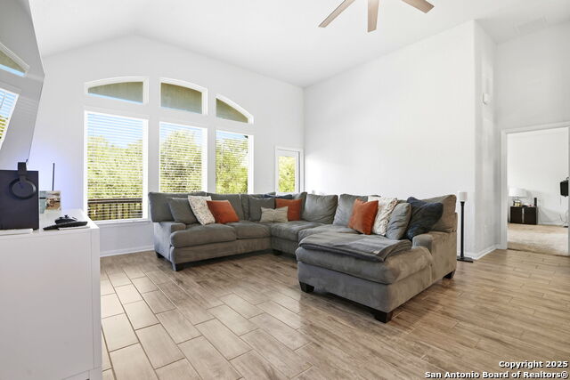 Image 9 of 29 For 25046 Las Pilas