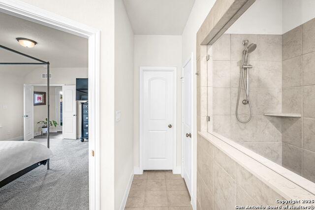 Listing photo id 20 for 2263 Bluewood