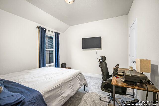 Listing photo id 22 for 2263 Bluewood