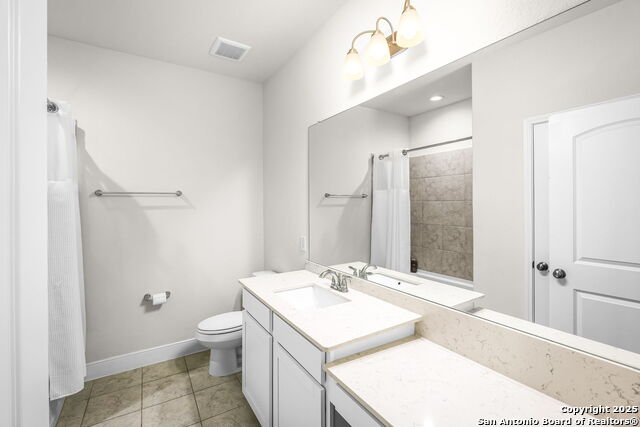 Listing photo id 24 for 2263 Bluewood