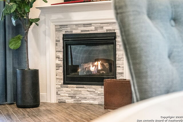 Listing photo id 40 for 2263 Bluewood